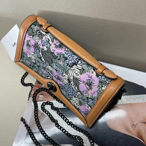 (new+card) Coach turnlock crossbody /clutch leather trim